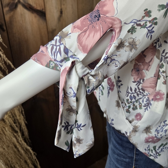 West Kei Floral Surplice Faux Wrap High Low Blouse - Picture 10 of 15